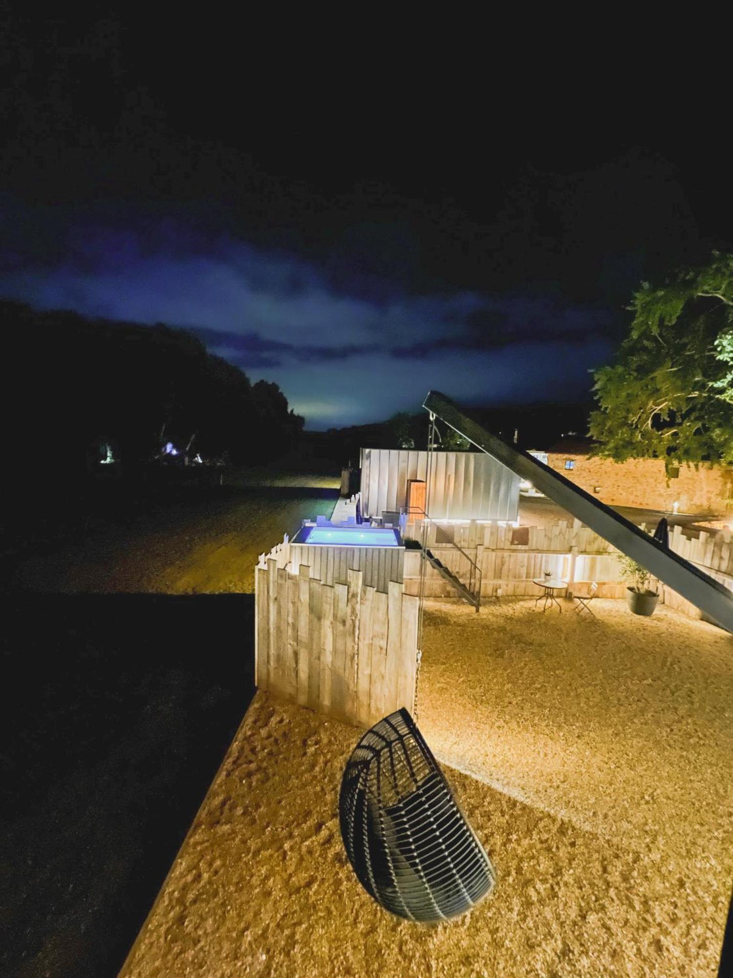 Vibe Luxury Cabins อาร์นูเอโร ภายนอก รูปภาพ