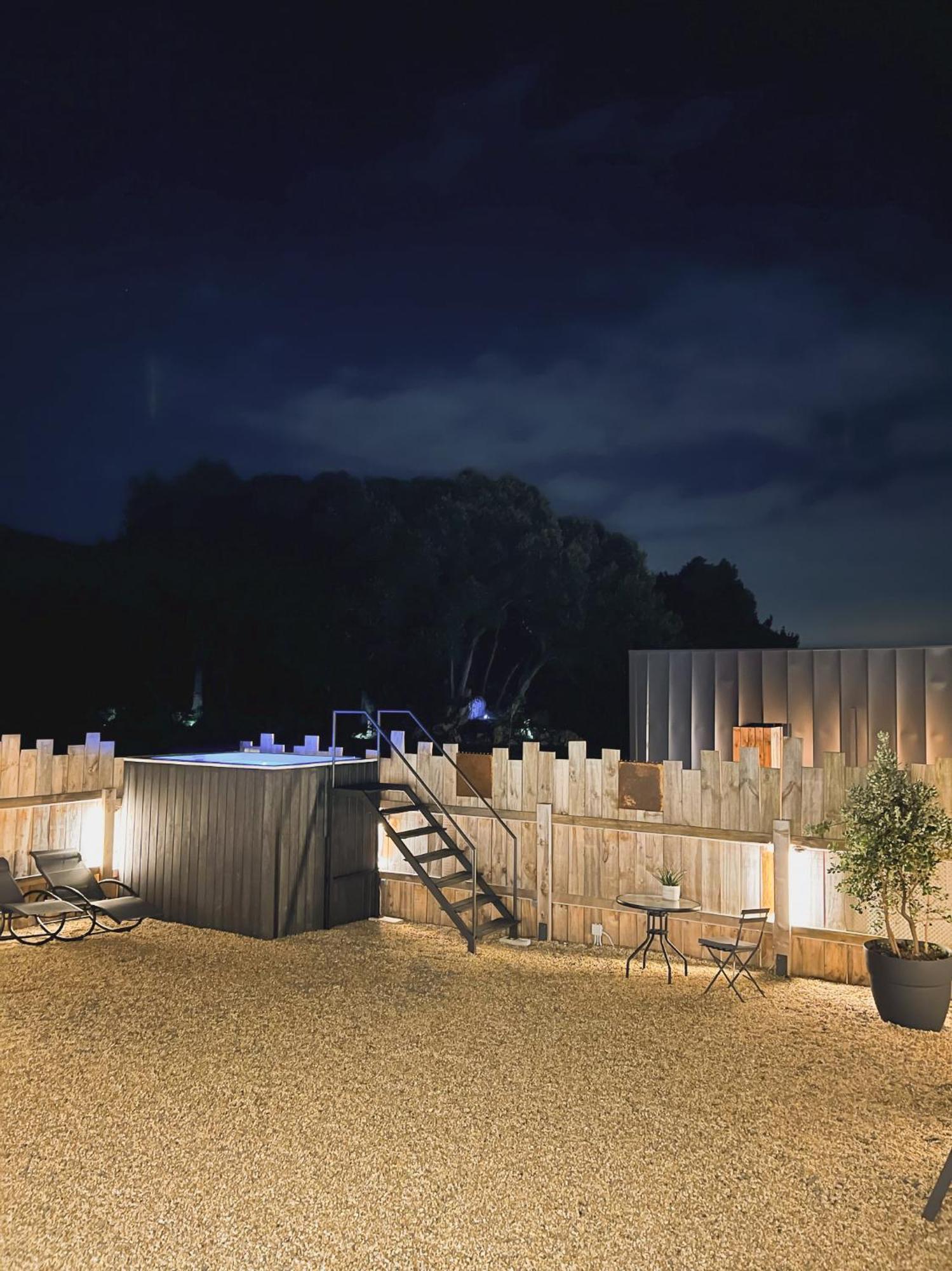 Vibe Luxury Cabins อาร์นูเอโร ภายนอก รูปภาพ